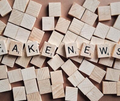 fake-2355686_1280